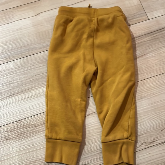Toddler Boys GAP Joggers Size 2 Years - Picture 2 of 4